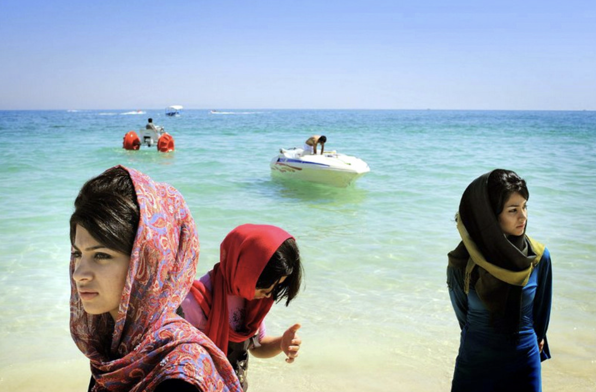 Как россияне будут отдыхать на пляжах Ирана, если там нельзя оголять тело?