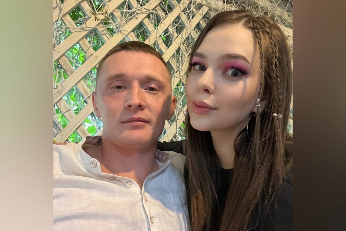    «У меня был шок, я стояла в ступоре секунд 10»: Анастасии из Оренбурга сделали предложение руки и сердца на концерте Анны Асти (видео)