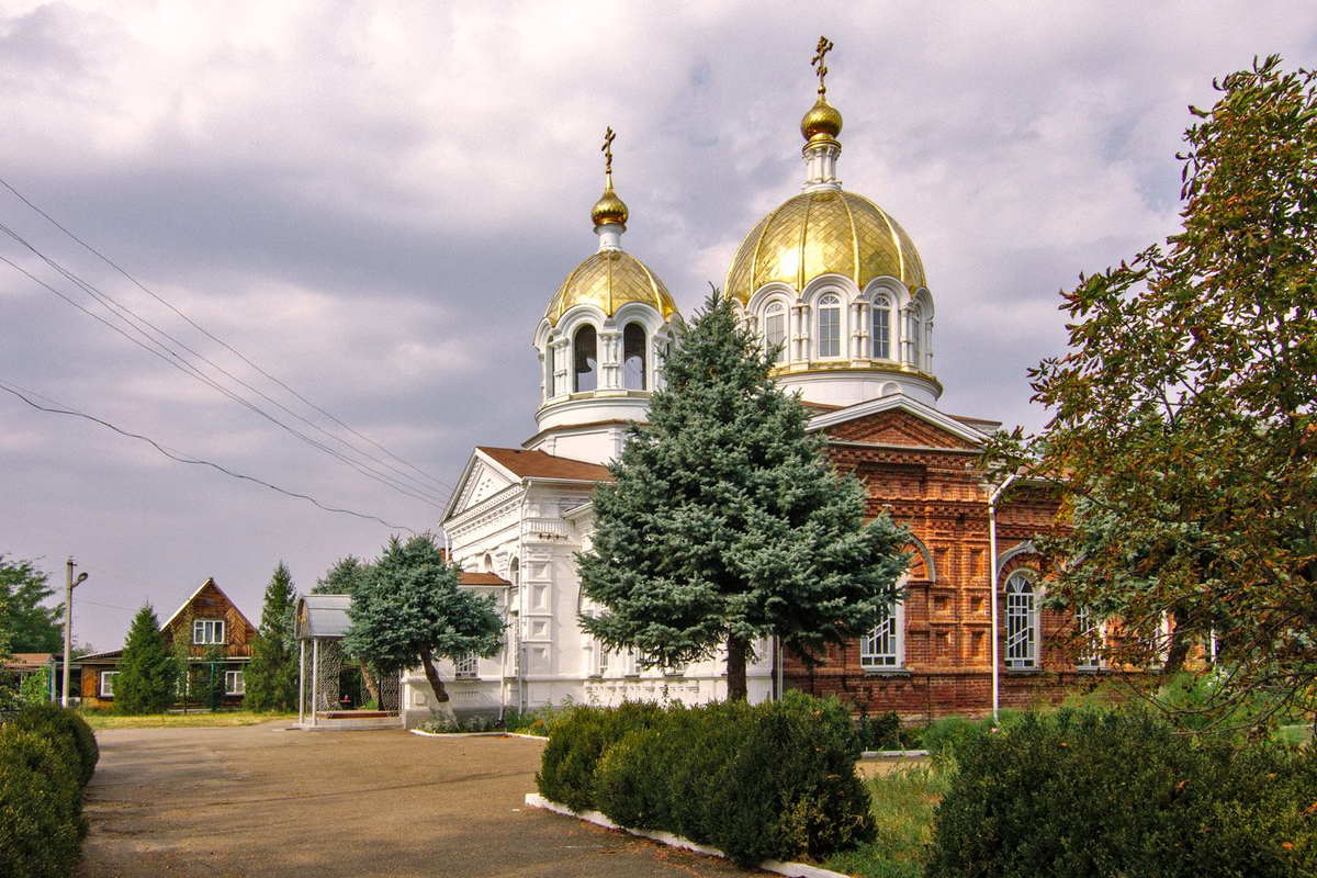 Петропавловская Церковь Курганинский район. Ст Петропавловская Курганинский район Краснодарский храм. Станица Петропавловская Курганинского района Краснодарского края. Церковь в станице Петропавловской Курганинского района.