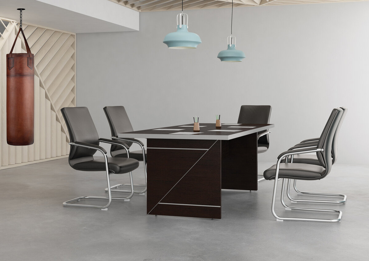 Подвесной боксерский мешок в комнате для переговоров - сильный аргумент в вашу пользу