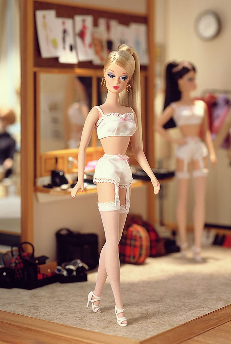 Lingerie Barbie  1