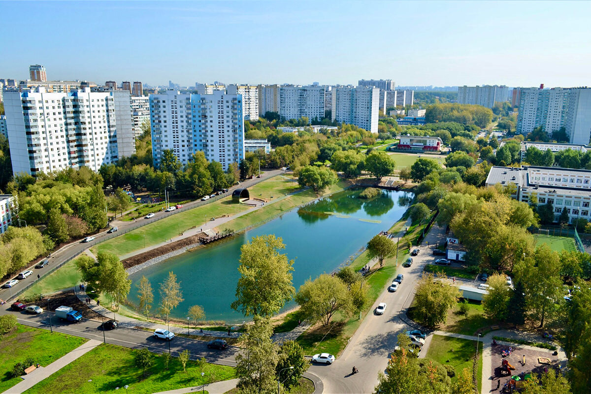 Солнцево. Малый Солнцевский пруд. Центральный парк Солнцево. Солнцево пруд. Солнцево район Москвы.