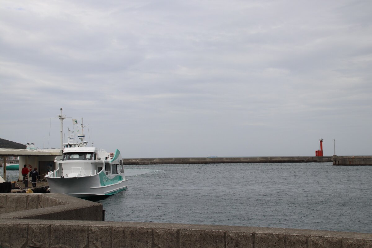 "Aqua Eddy" с прозрачным дном