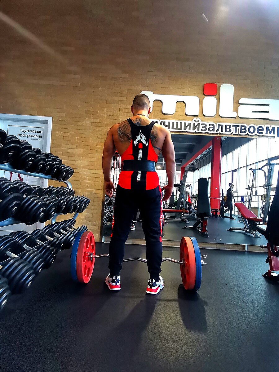 Самая первая моя спортивная добавка. Самая ДЕШЁВАЯ спортивная добавка и конечно же БЕЗОТКАЗНО рабочая спортивная добавка. Сегодня речь пойдет о КРЕАТИНЕ безо всяких преувеличений, лишь голые упрямые факты и опыт использования. Форма на фото актуальна на 12.04.21