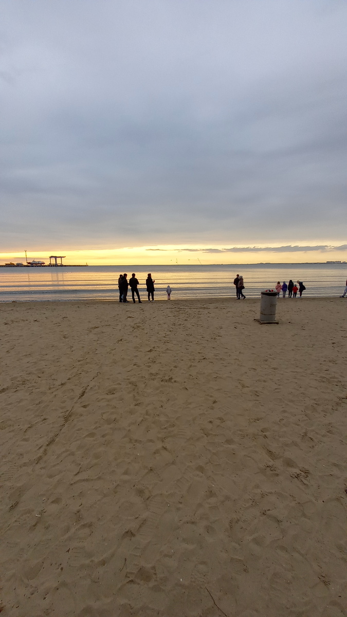 Это апрель. 