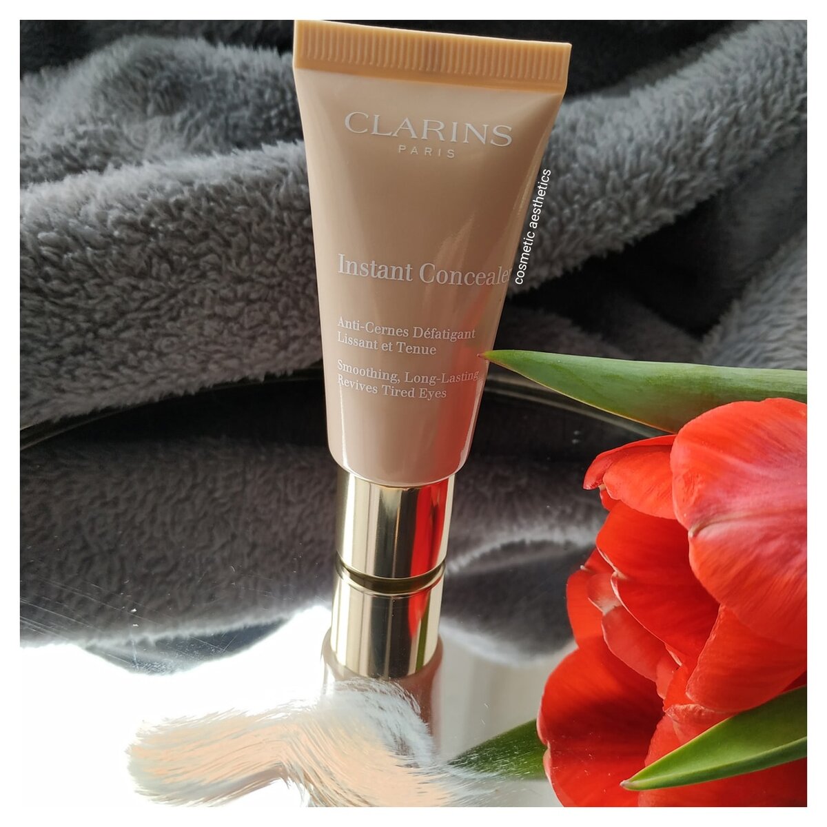 Clarins instant concealer свотчи