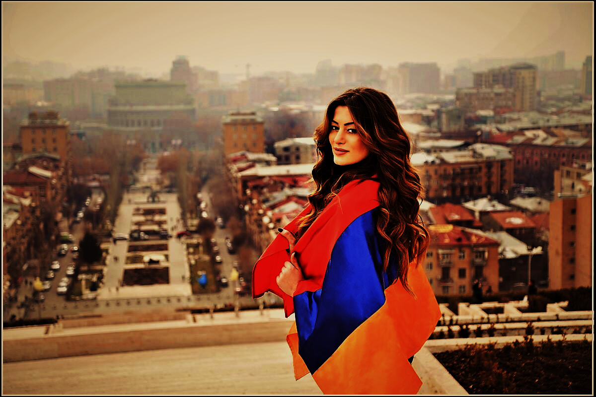 армянская девушка (изображение взято из открытых источников)