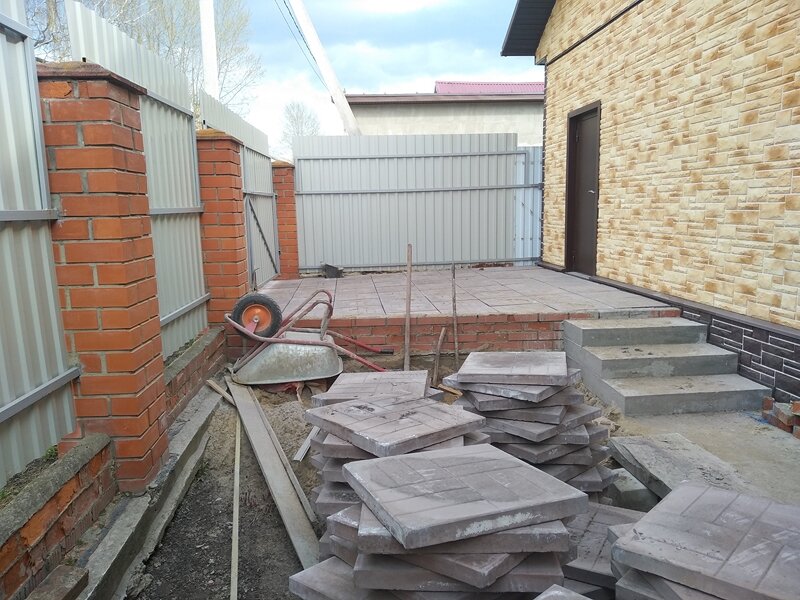 Общий вид дворика