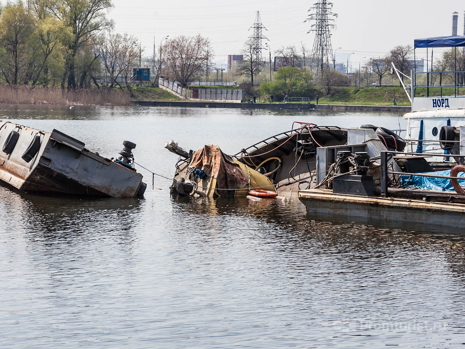 В Москве обнаружено кладбище кораблей. Недалеко от центра. Показываю фотки ☠️?⛴11