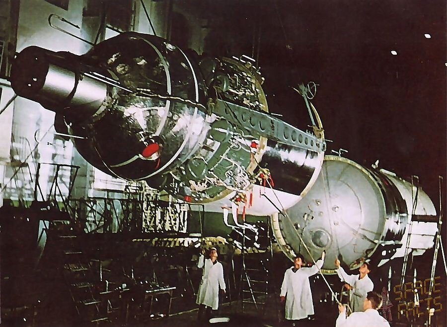 Как СССР настоял, чтобы дефективный корабль «Восход-1» отправился в космос, рискуя жизнями космонавтов ради идеи