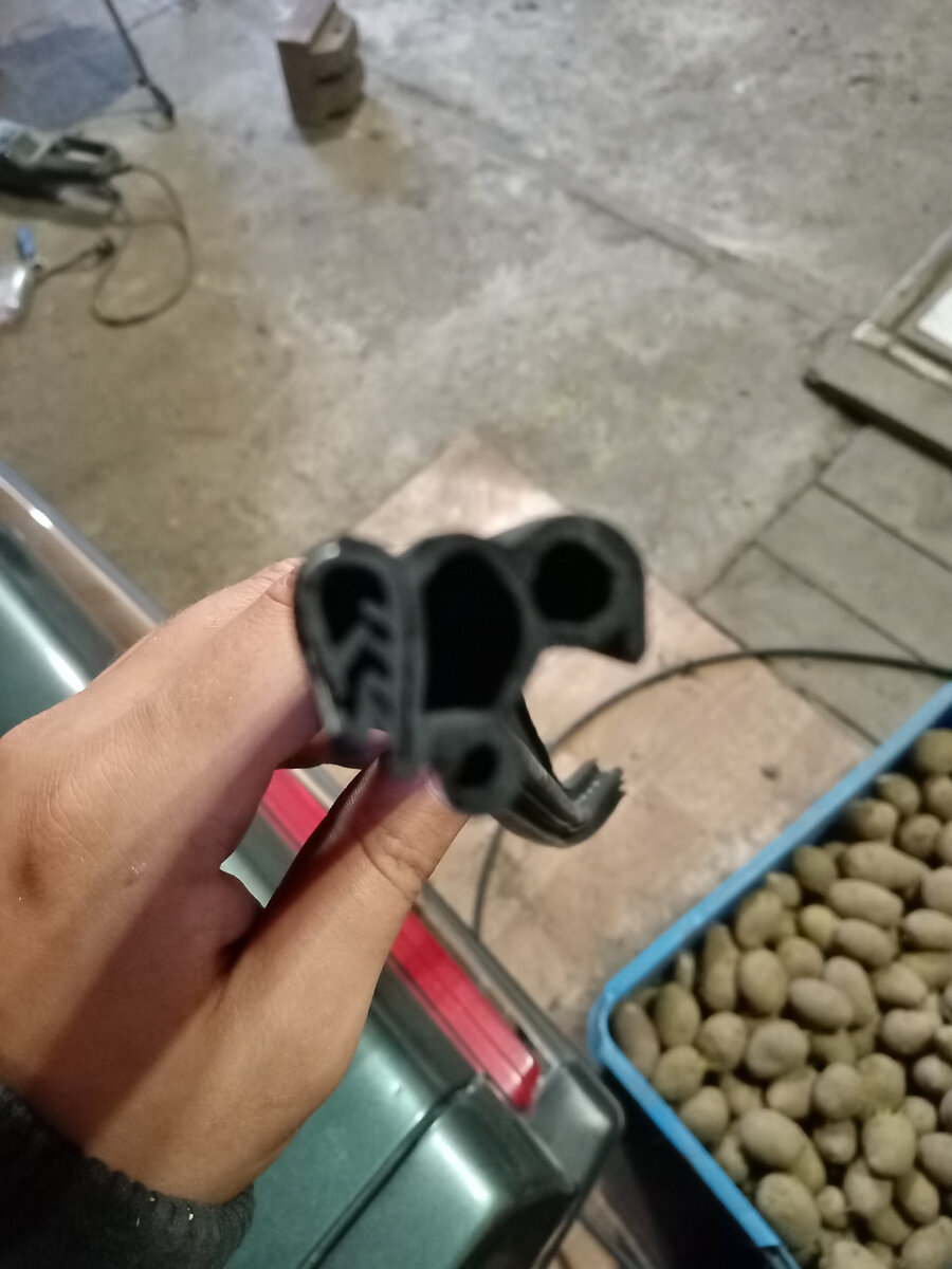 Уплотнитель 2108-09