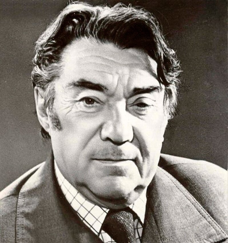 Борис Николаевич Полевой (настоящая фамилия — Кампов; 4 (17) марта 1908, Москва — 12 июля 1981, там же) — русский советский прозаик и киносценарист, журналист, военный корреспондент. Герой Социалистического Труда (1974). Лауреат двух Сталинских премий II степени (1947, 1949) и Международной премии Мира (1959). Кавалер трёх орденов Ленина (1962, 1967, 1974).