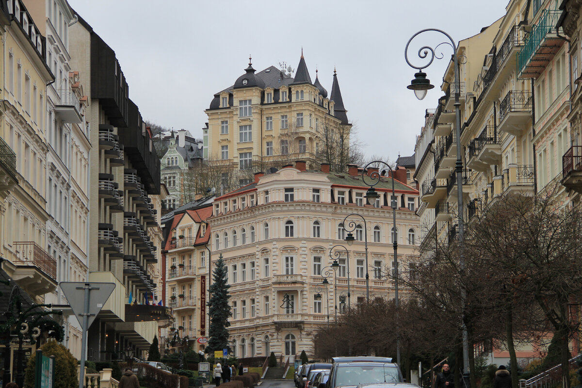 Карловы Вары, старая часть города. Фото автора