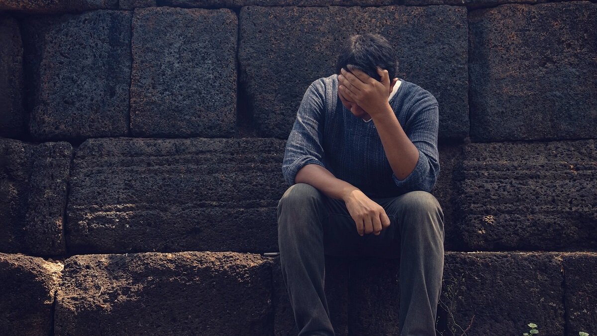 Часто можно слышишь мнение о человеке, которого постигло какое-нибудь горе, что, мол, его наказал Бог. Выходит, как будто Бог только и ждет, чтобы наказывать нас.-4