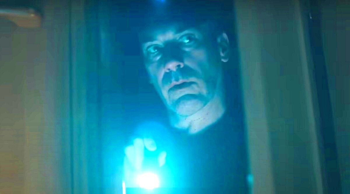 Третья полнометражка Грега Мотоллы за последние 10 лет и третья подряд - с Джоном Хэммом. Уверен, познакомься они раньше, мы Хэмма и  в "Поле: Секретном материальчике" увидели бы.