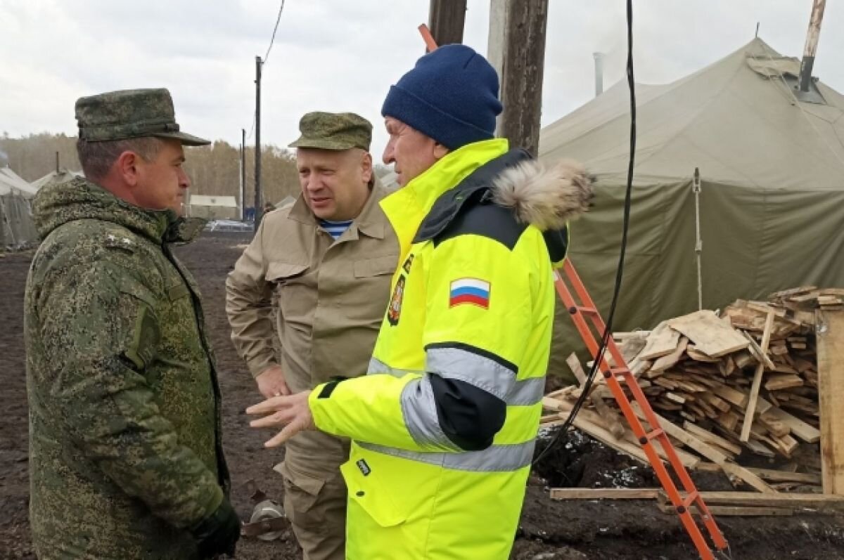    Мэр Омска Сергей Шелест посетил полевой лагерь для мобилизованных