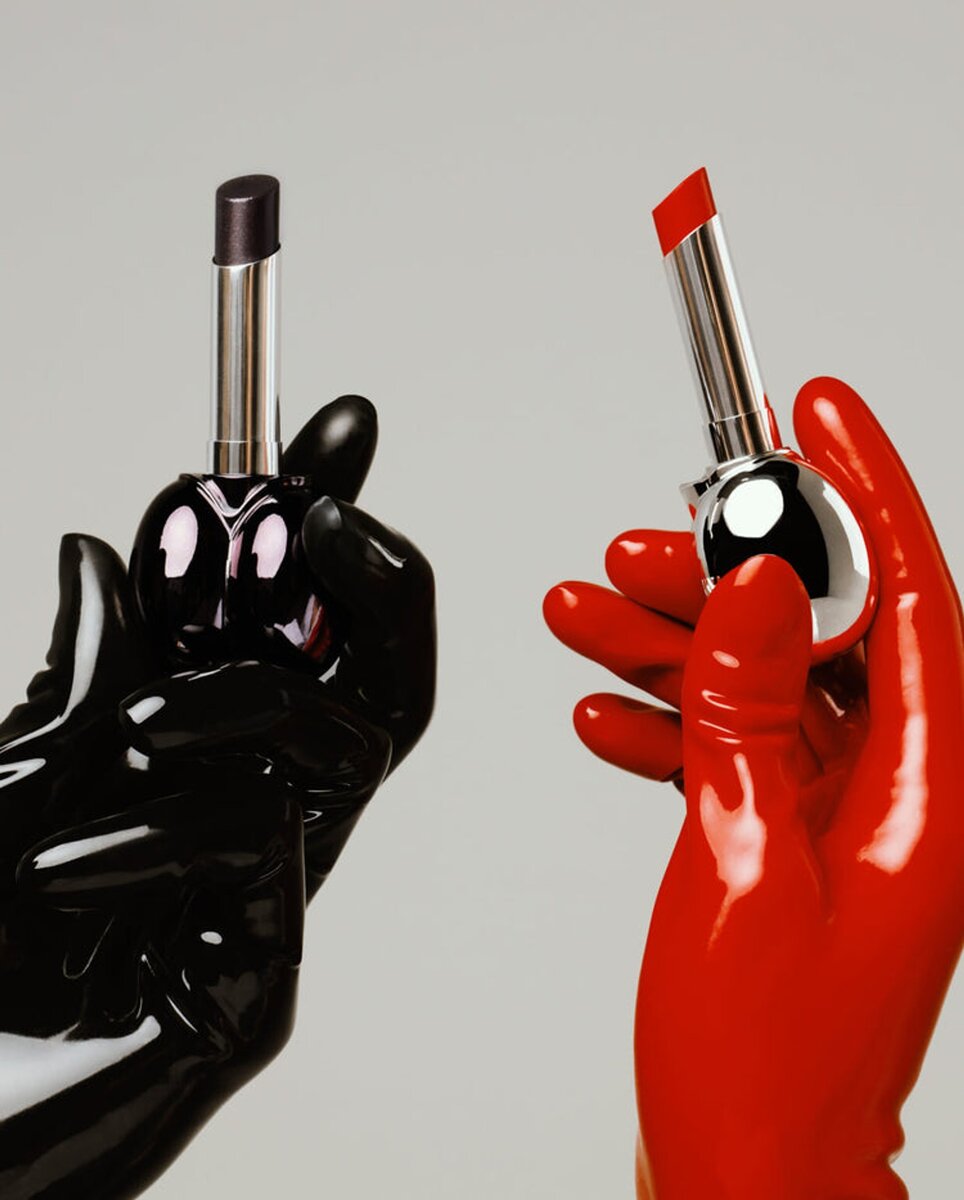    Бальзам и помада для губ Isamaya Фото: Isamaya.com