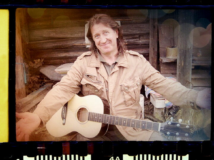 Почему в качестве авторов песни называли Пахмутову и Добронравова