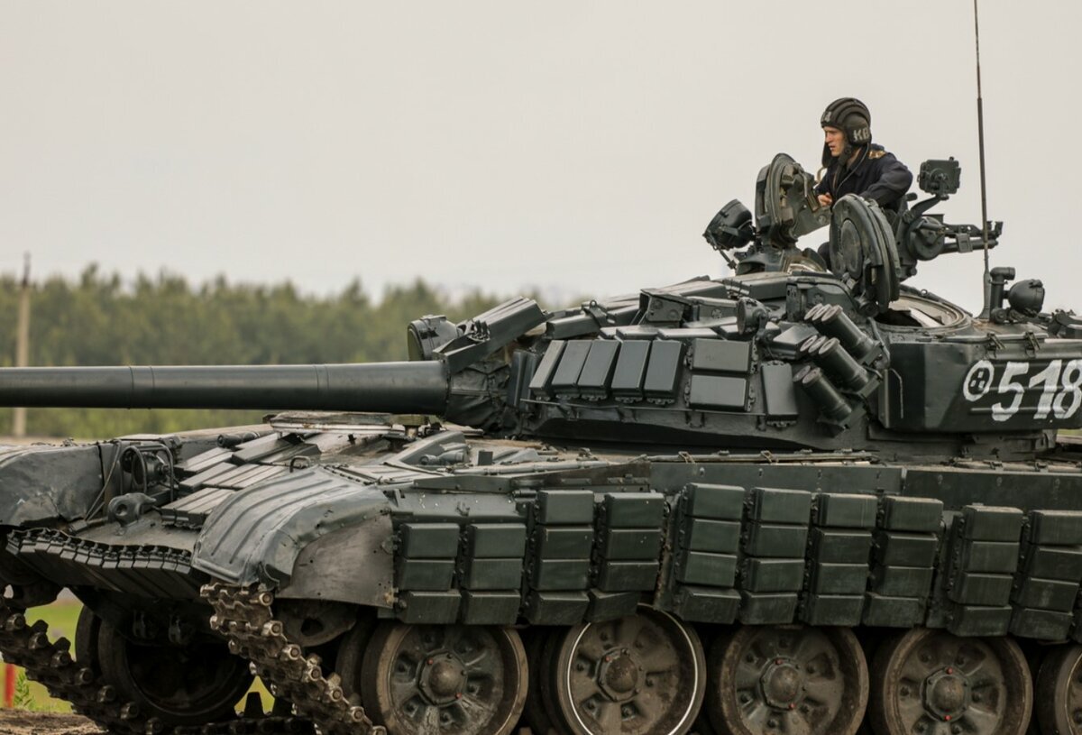 Экипаж танк 72. Т 72. Танк т72б3. Т-72б3. Танк т-72б1.