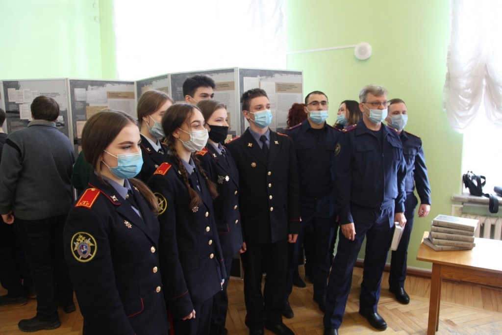 В Твери сотрудники СК на выставке в Горьковке рассказали о преступлениях нацистов