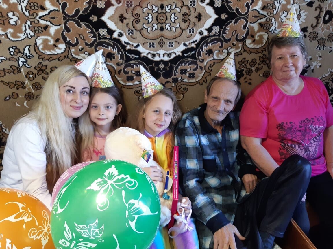 Юбилей отцу 80 лет. уже выглядит неважно