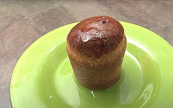 Ромовая баба: десерт с необычной историей, где “баба” - вовсе и не баба совсем