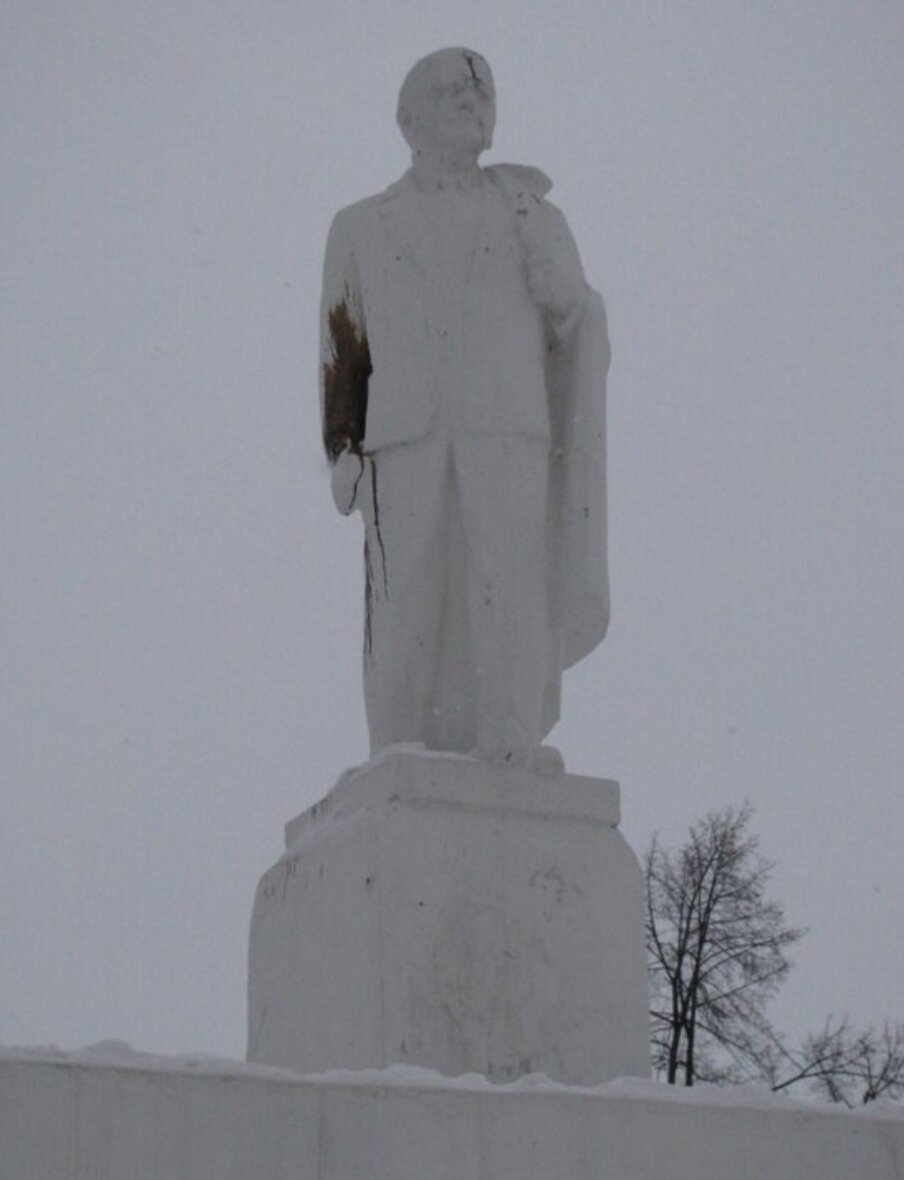 Памятник В. И. Ленину в Ирбите, фото: моё