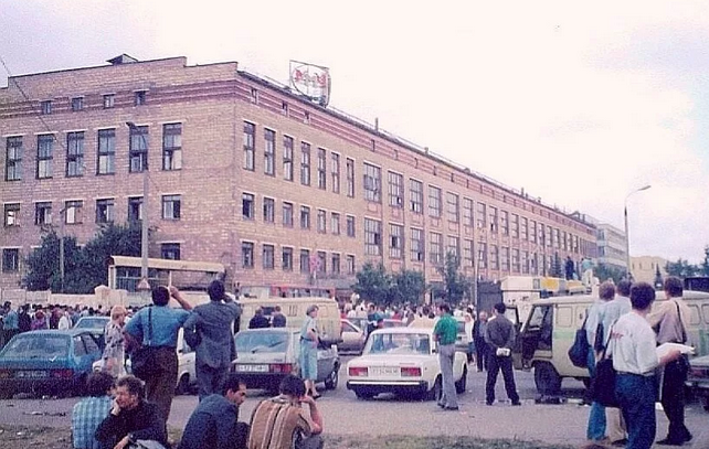 Варшавское ш. д. 26. Неудавшиеся миллионеры