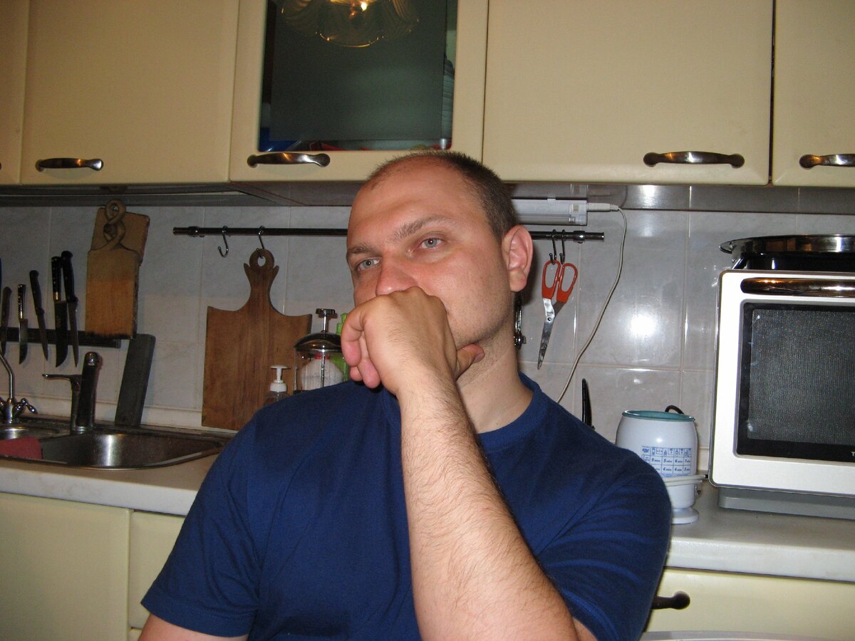 Искал среди своих фотографий хоть как то подходящую, нашел только такую. Так и назовем "Автор в трансе" :) Фото автора