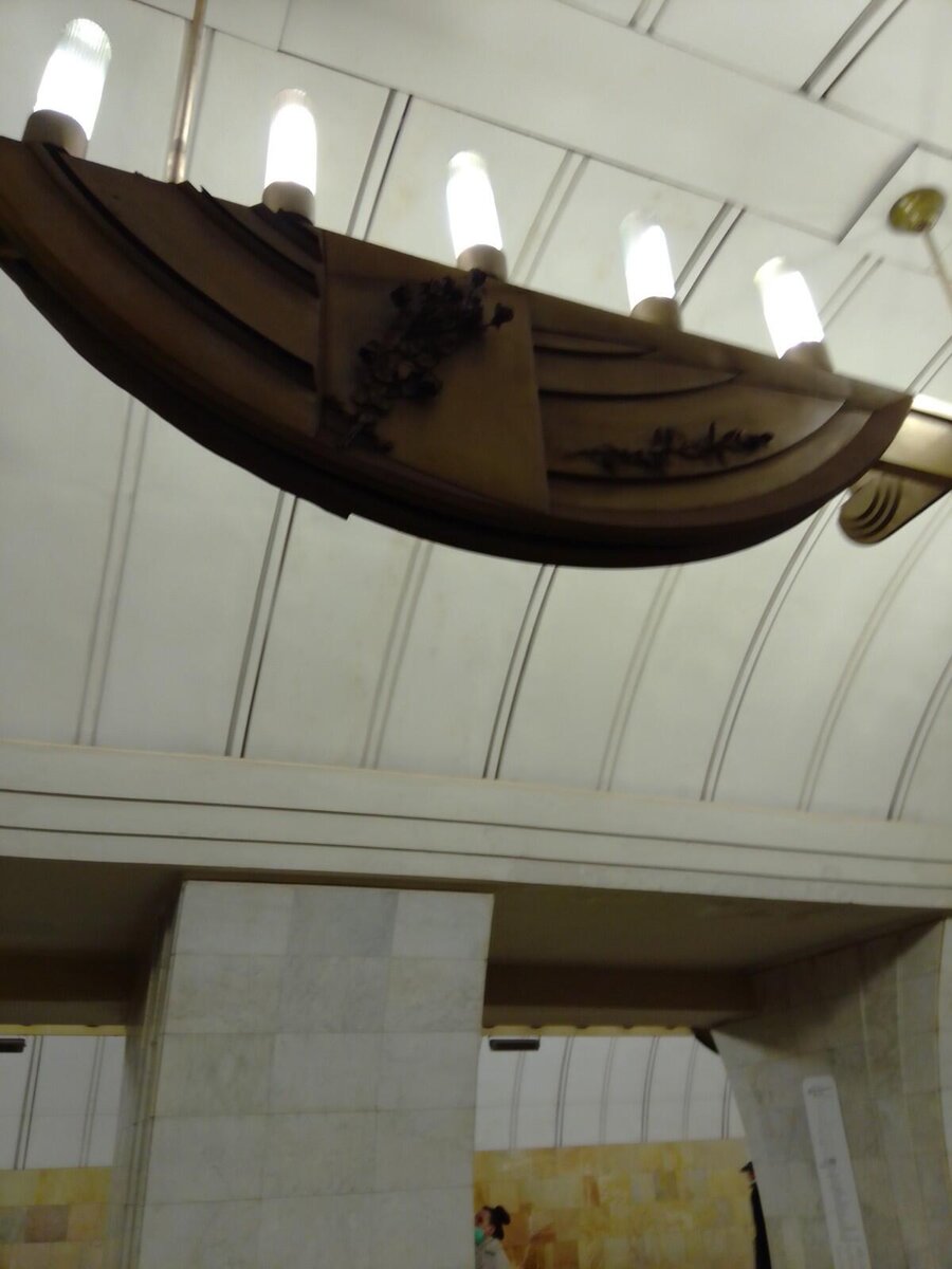 Станция Московского метро «Чеховская».
