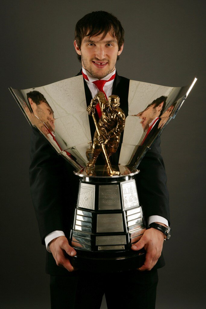 Возможно это ещё один "вечный" рекорд лиги-9 "Морисов",но Ови пока не закончил с карьерой и возможно увеличит это число