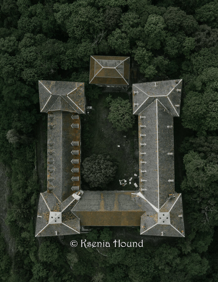 А вот и наши "декорации" - масштаб впечатляет!