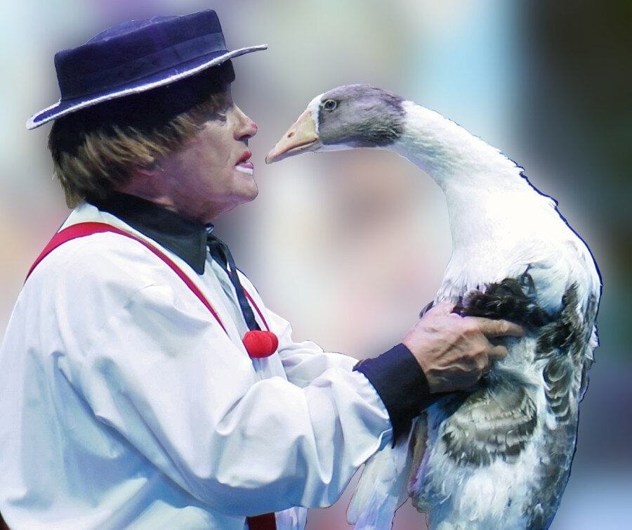 Клоун Май (Евгений Майхровский) 