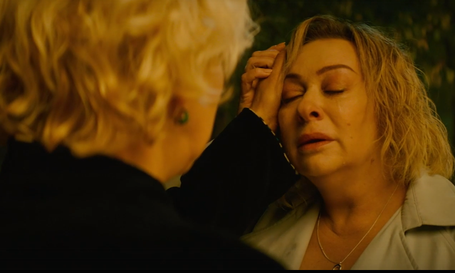 Неподражаемая и потрясающая Мария Аронова. Скриншот с экрана