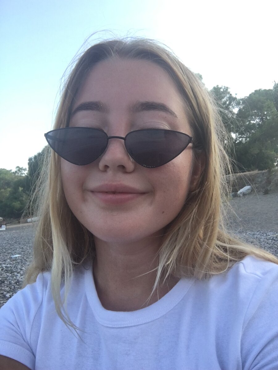 Instagram: black_chock