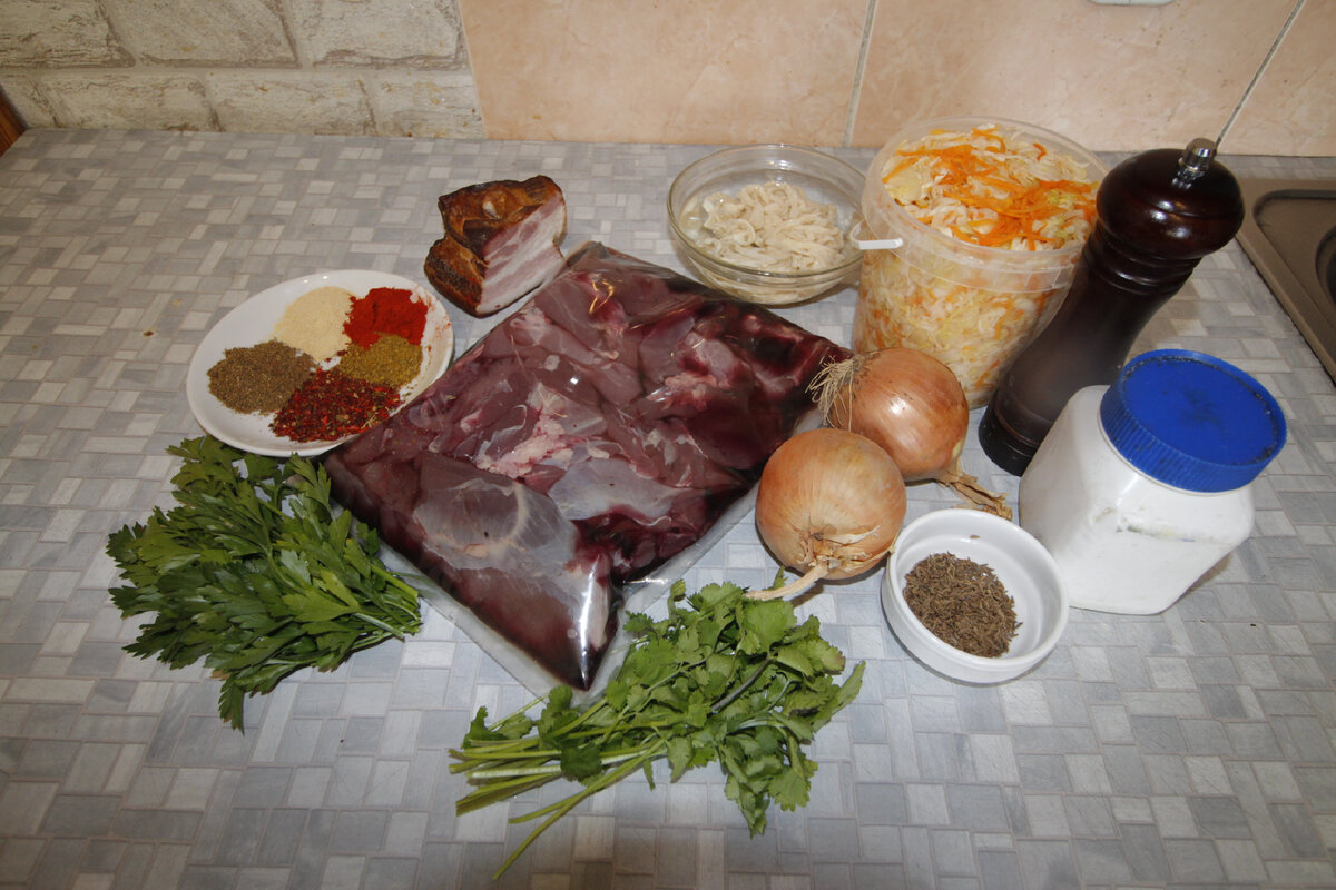 Котлетное мясо косули идеально подойдет для купат