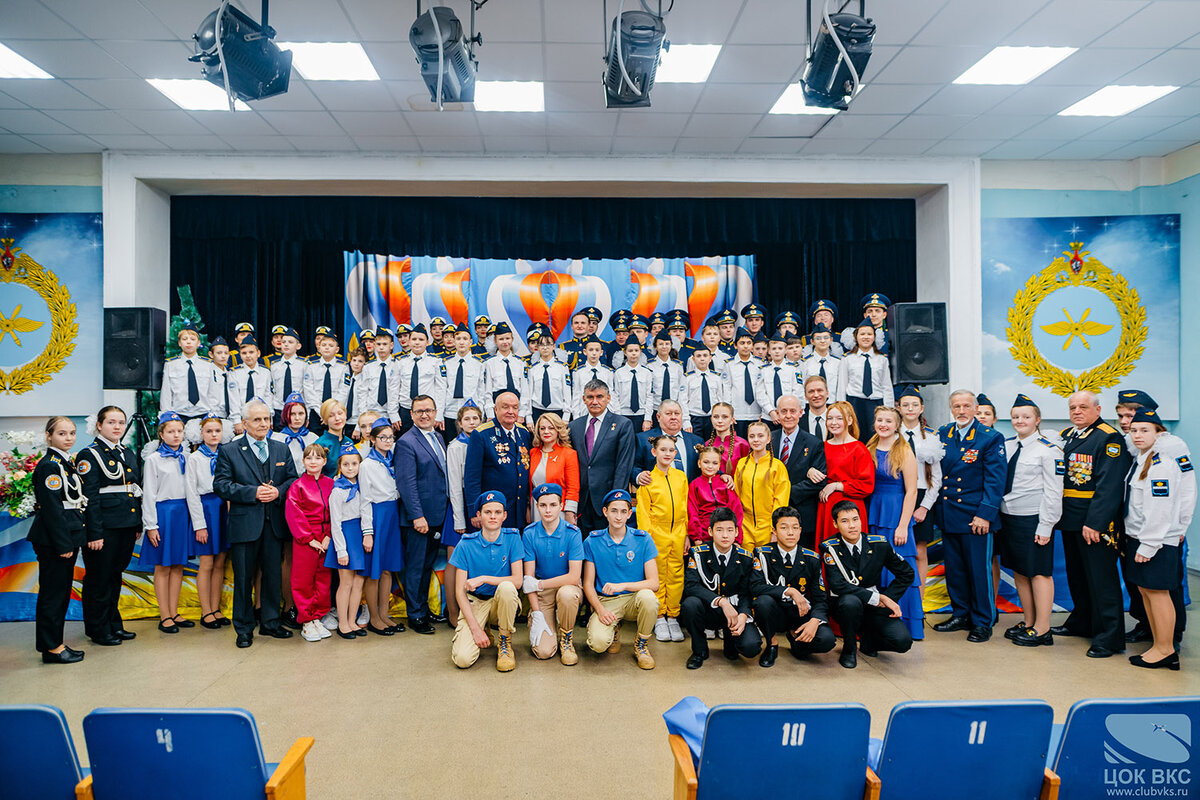 В Центральном офицерском клубе ВКС прошли торжественные мероприятия, посвященные Дню героев Отечества