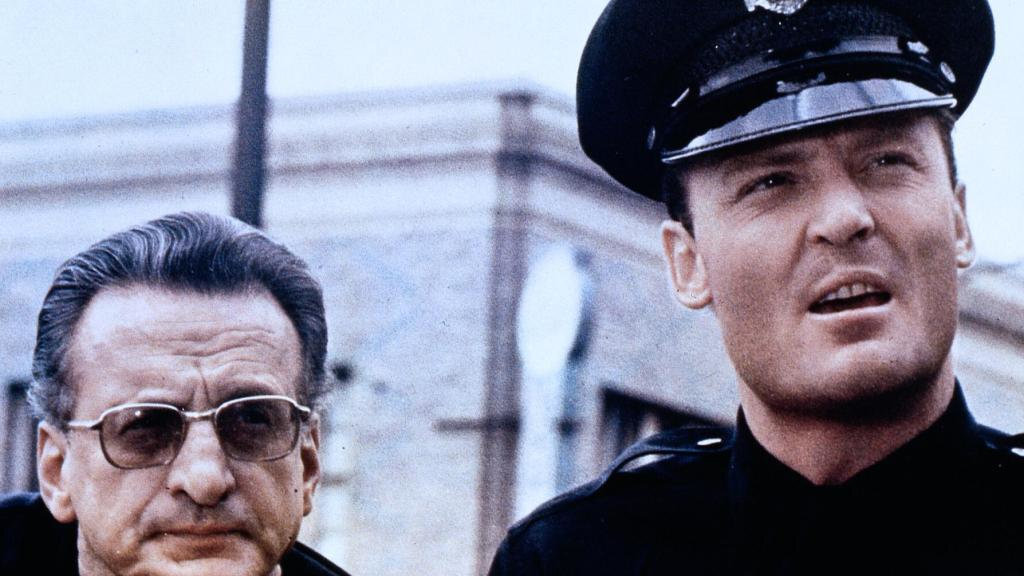 Кадр из фильма "Новые центурионы" взят для иллюстрации из Яндекс Картики.  