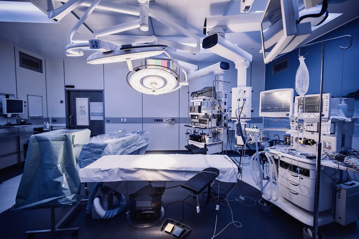 Фото из https://medrussia.org/wp-content/uploads/2021/10/medical_mast.jpeg