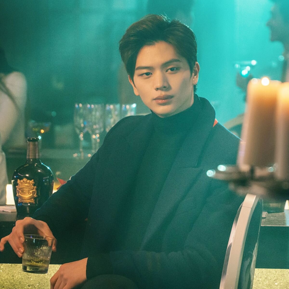 Ли дон ук 2022 фотосессия. Полуденное солнце корея дорама. Последний бессмертный дорама. Гоблин токкэби. Чхве ши вон меч дракона.