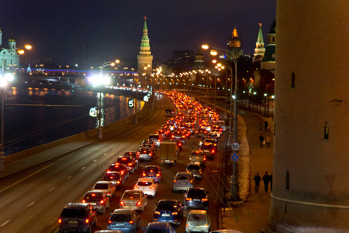 Пробки в Москве усилились. Мэрия уверена - это хорошо | Uremont | Дзен