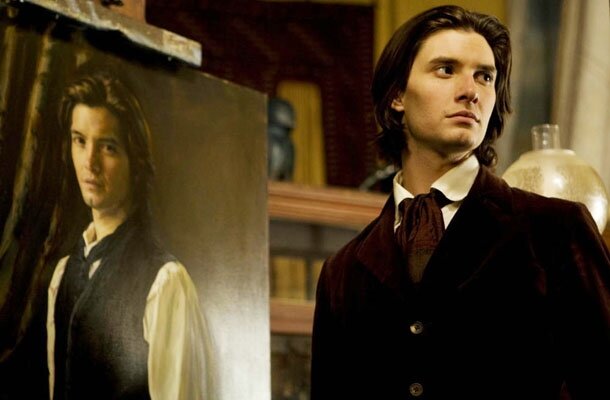 Кадр из фильма "Дориан Грей", 2009г.