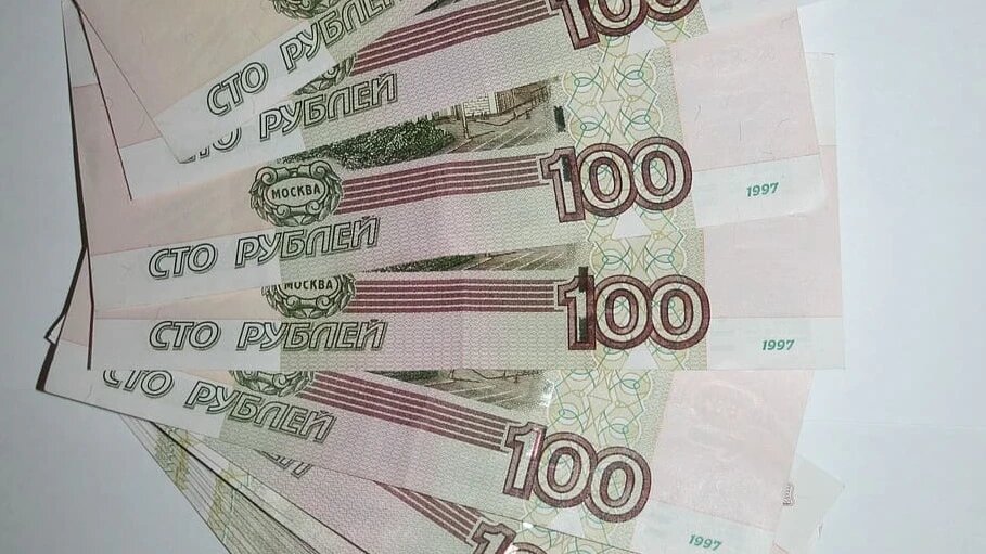 100 руб 2021. Новая 100 рублевая купюра 2021. банкнота 1000 рублей 2022 года. новая сторублевая купюра 2022. 100 рублей 2022.