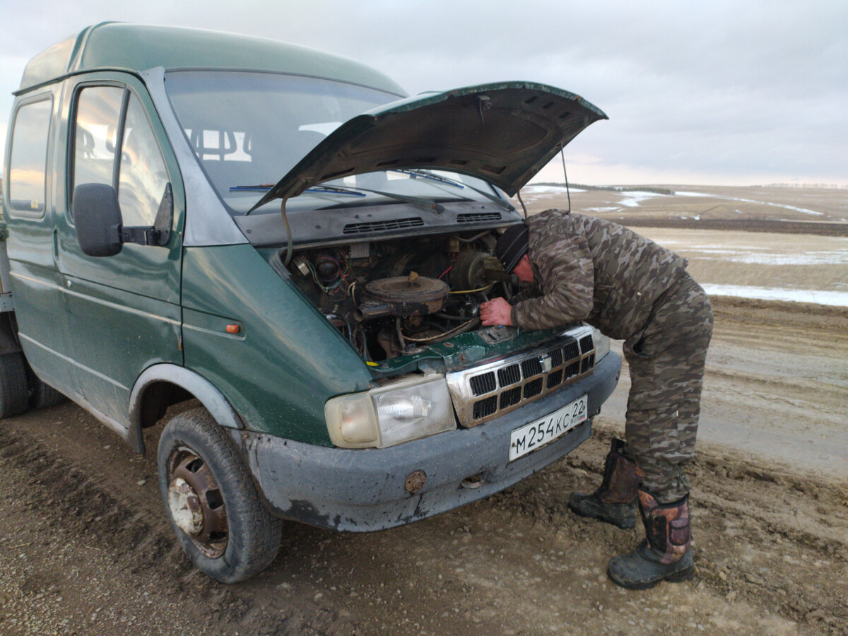 Выехал испытывать за деревню и машина опять "задергалась". Регулирует обороты.