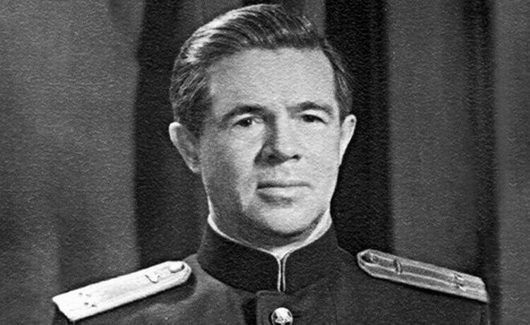 Личного дела полковника советской внешней разведки Исхака Ахмерова до сих пор целиком никто не видел
Фото: zvezdaweekly.ru