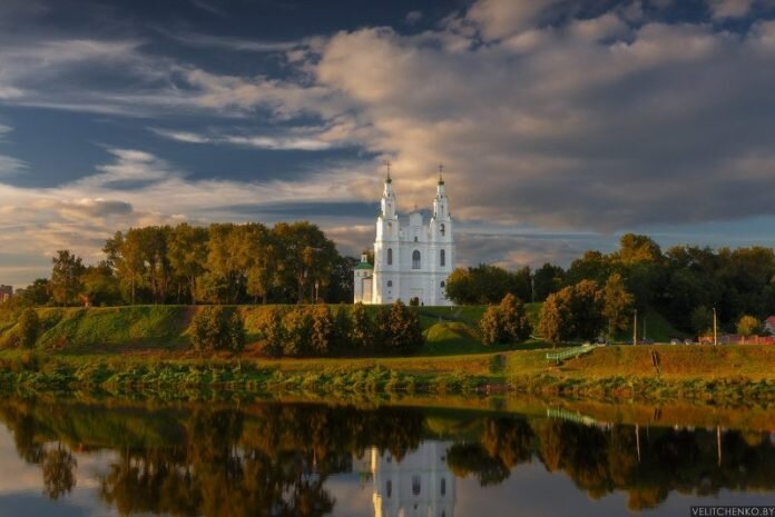 
Собор св. Софии в Полоцке. Фото: https://vsegda-pomnim.com/religija/2213-sofijskij-sobor-polock-70-foto.html