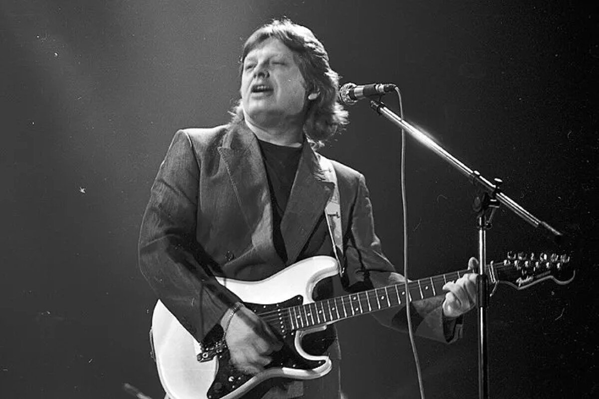 Юрий Антонов