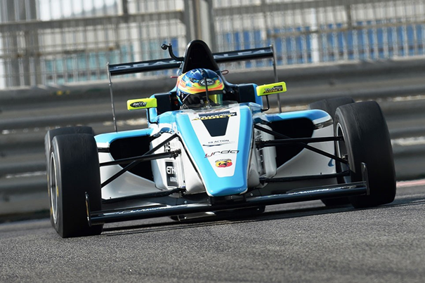 Оскар Пиастри, Ф4 ОАЭ - Dragon Racing