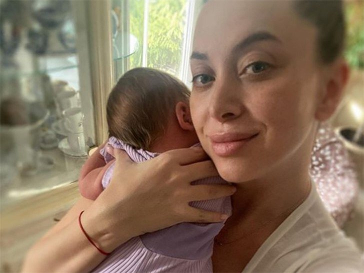Наталья Фриске с дочкой Луной. Фото: соцсети