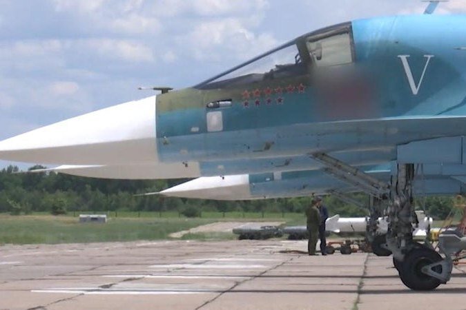     Чем примечателен истребитель Су-34 и насколько он надежен?